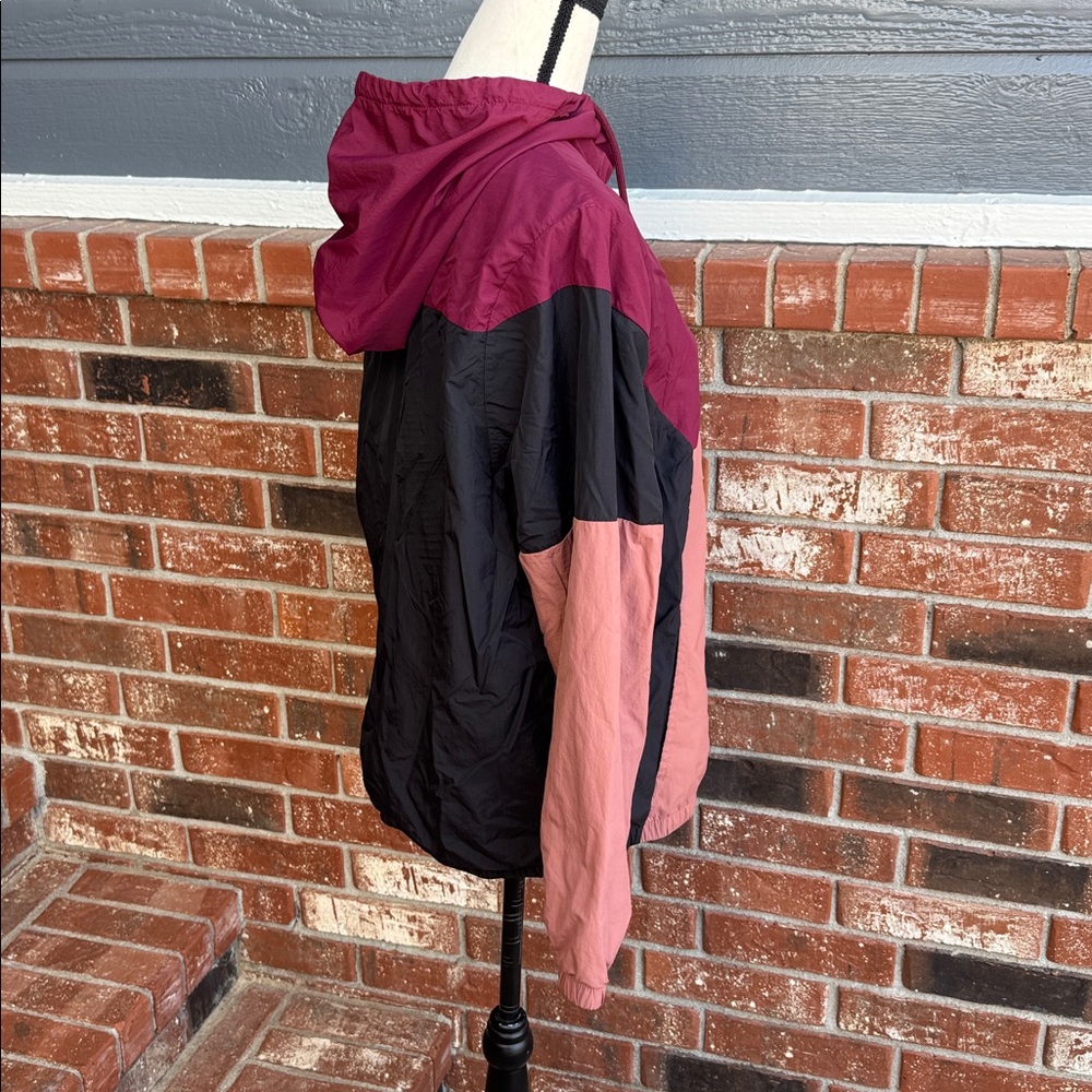 PINK Victoria's Secret Colorblock Windbreaker Jacket M/L Maroon Black Pink Hood - Picture 3 of 7